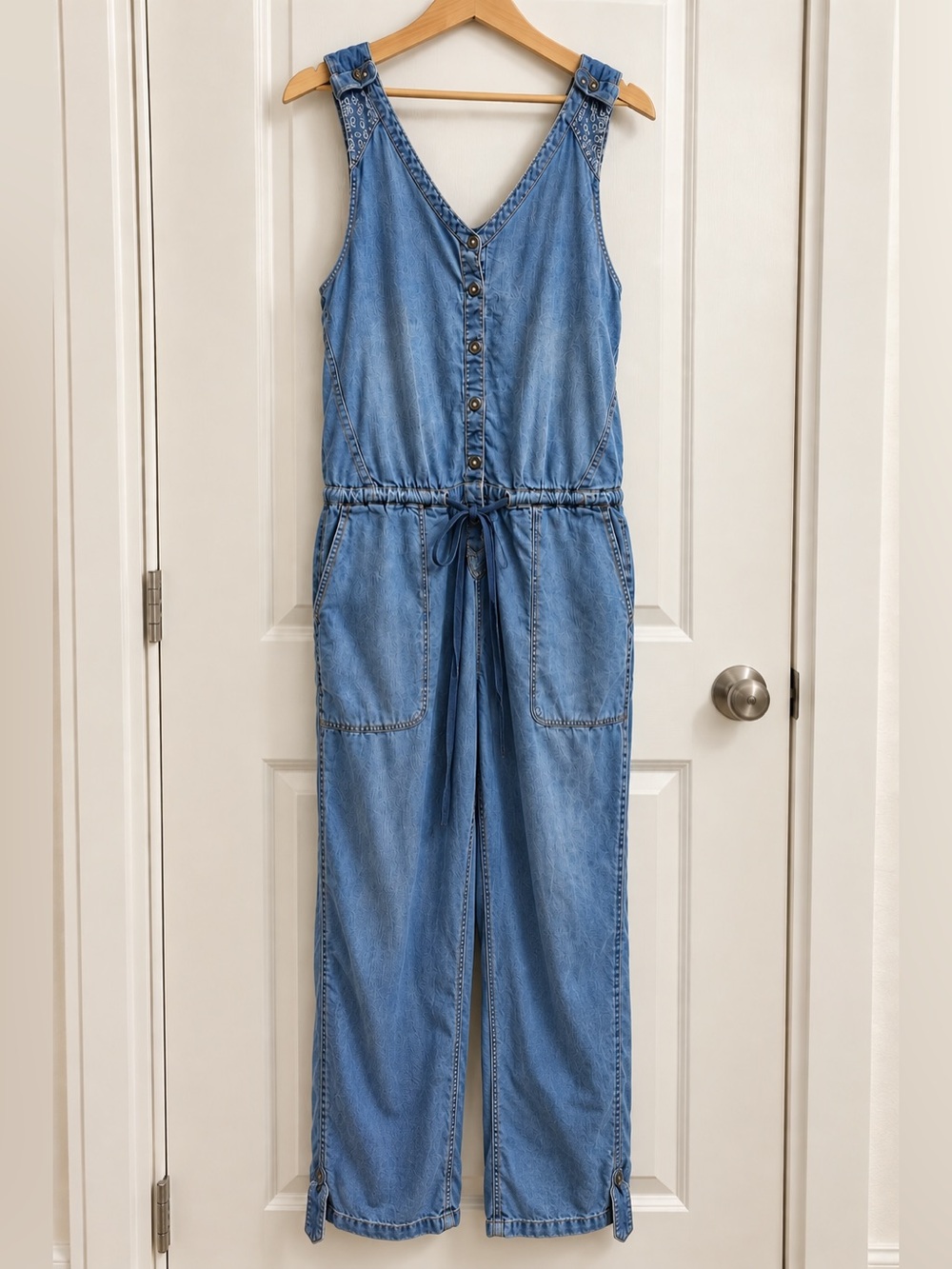 Holding Horses Anthropologie Tencel Chambray Jumpsuit Embroidered Boho S